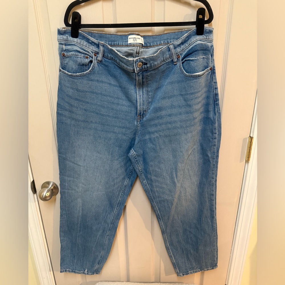 Abercrombie Mom Jeans